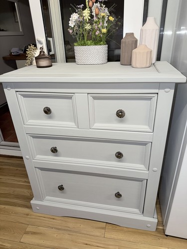 Chest drawers - chest, of