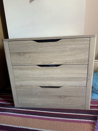 Compton oak chest drawers - of,